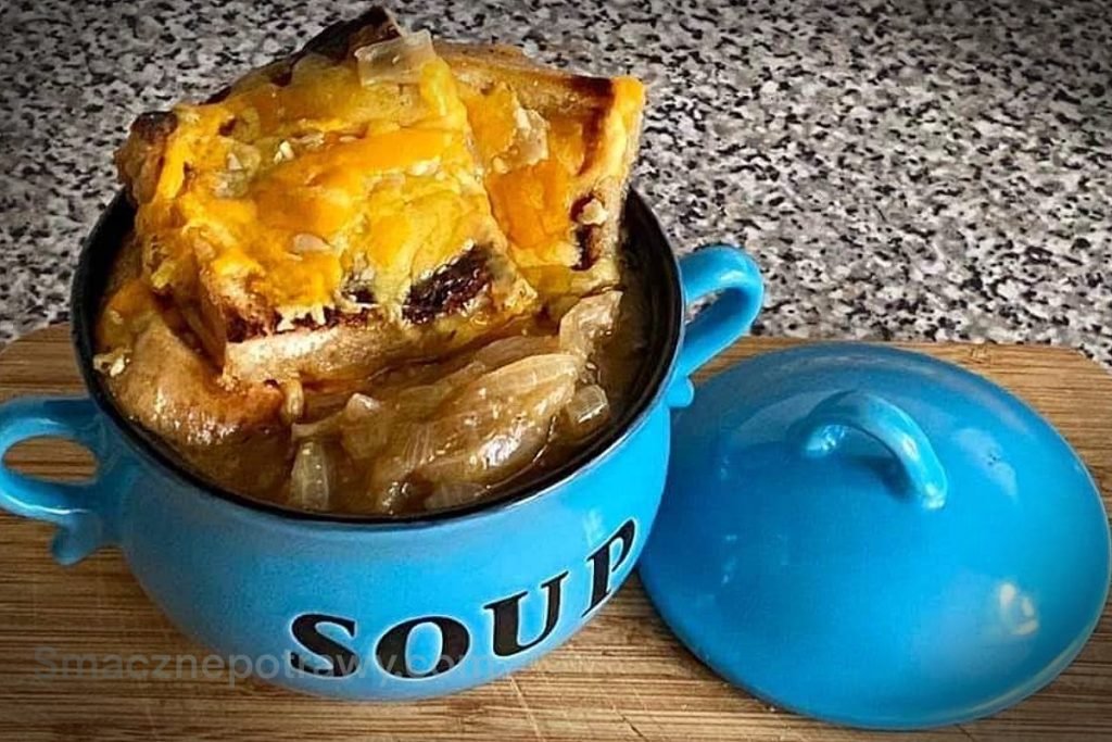 Zupa cebulowa z grzankami